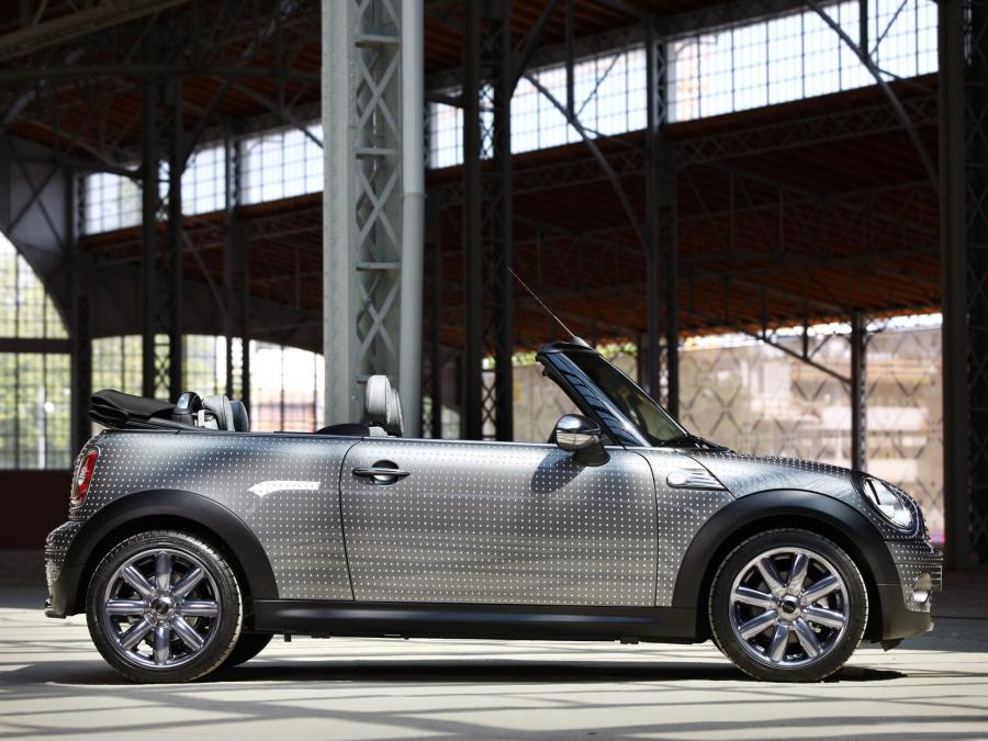  Mini Cooper Cabrio by Kenneth Cole 2010 года  (фото 6 из 7)